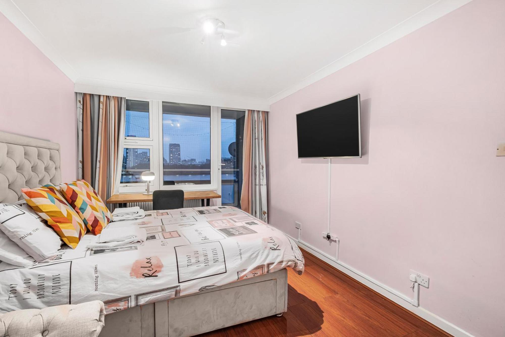 Riverside 3Br With Easy Transport 20Mins To City Centre Londra Esterno foto